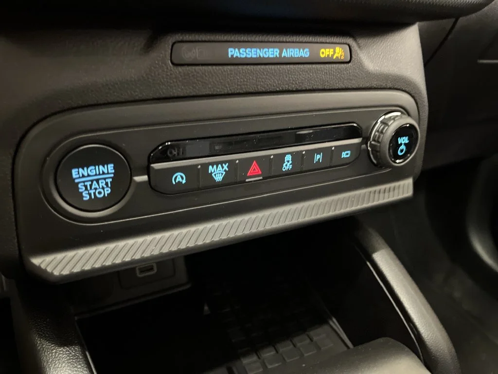New 2025 Carbonized Gray Metallic Ford Outer Banks® image 21