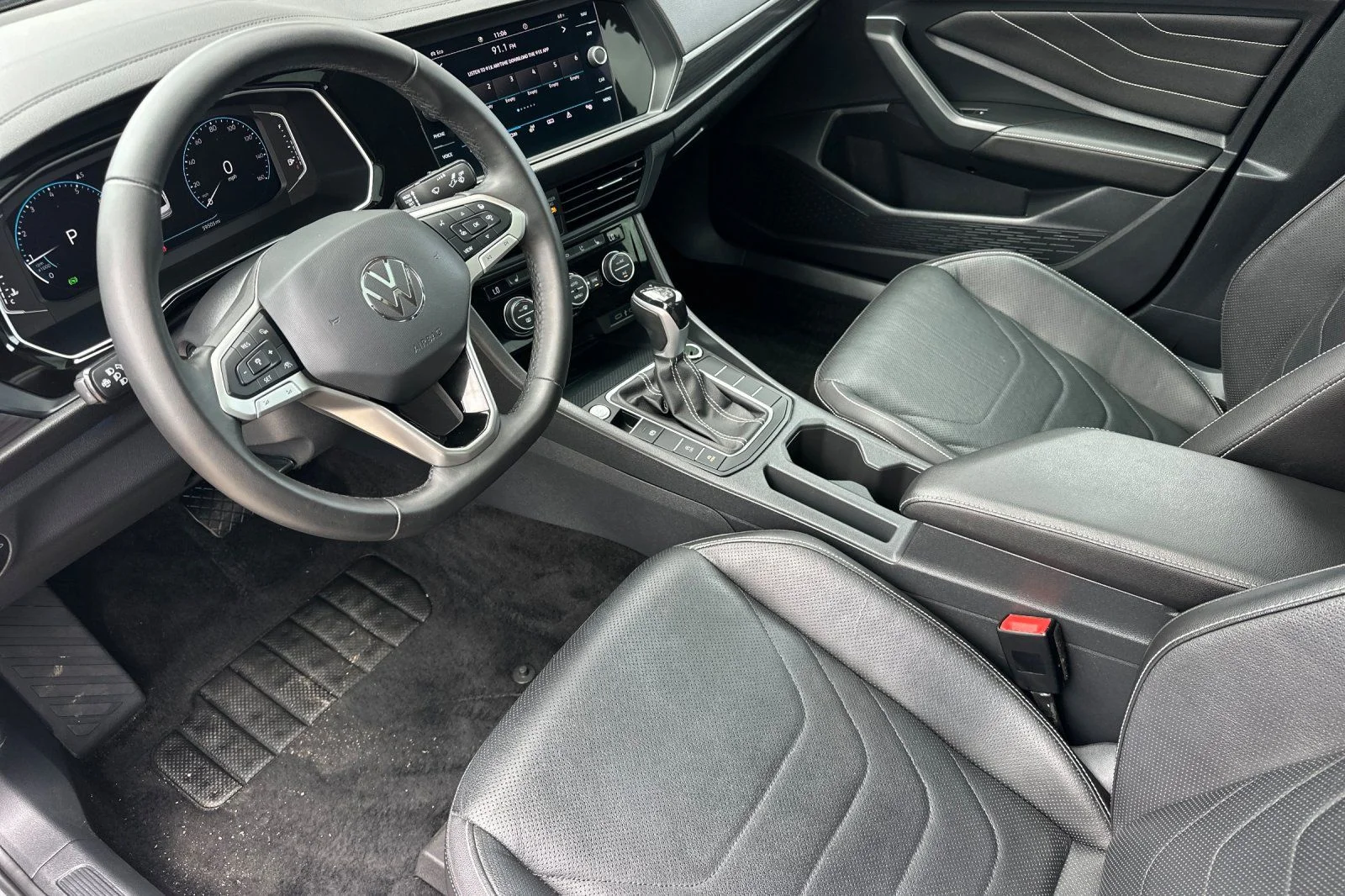 Certified Used 2022 Gray Volkswagen 1.5T SEL image 10