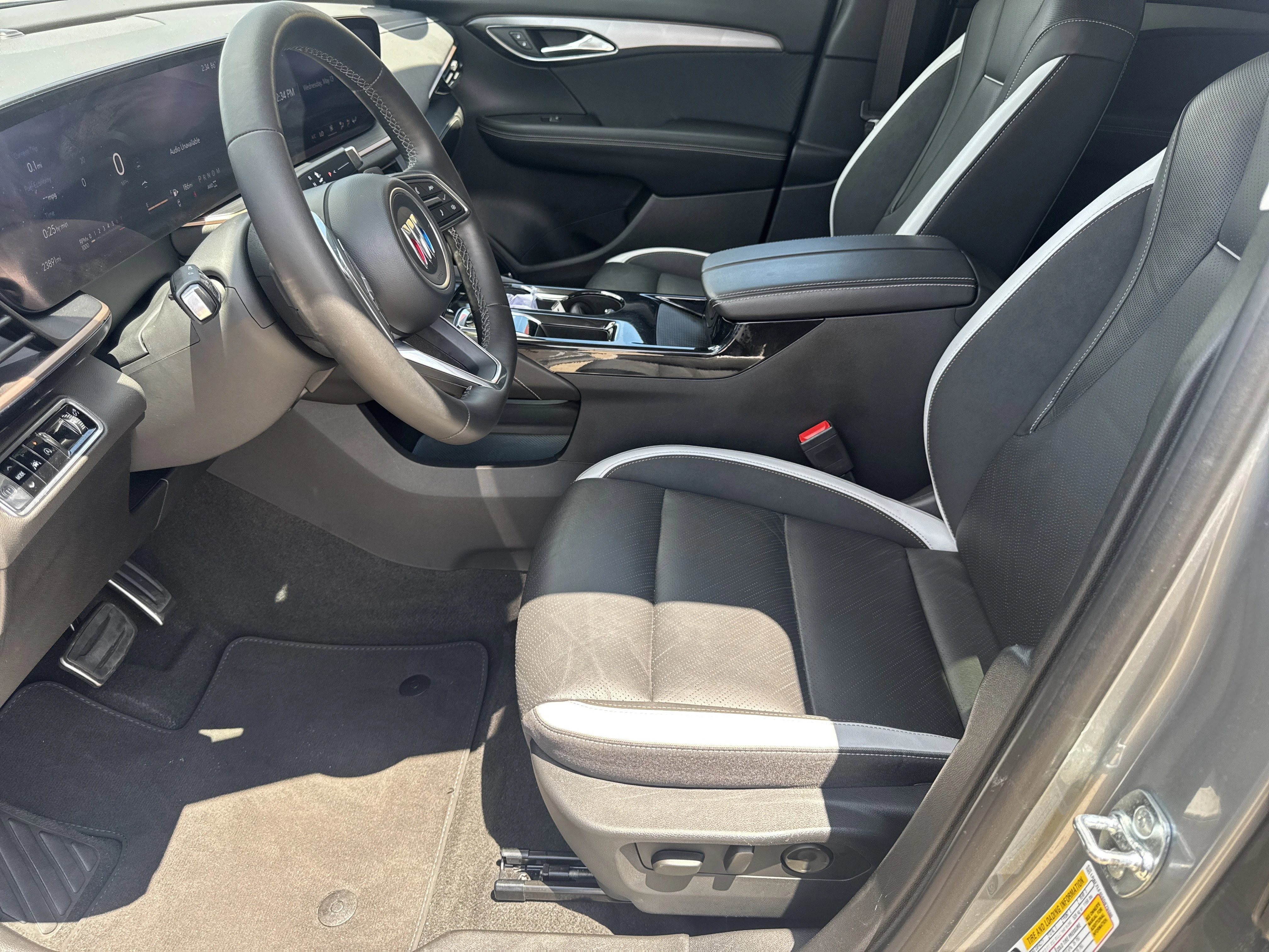 Used 2025 Moonstone Gray Metallic Buick Sport Touring image 10
