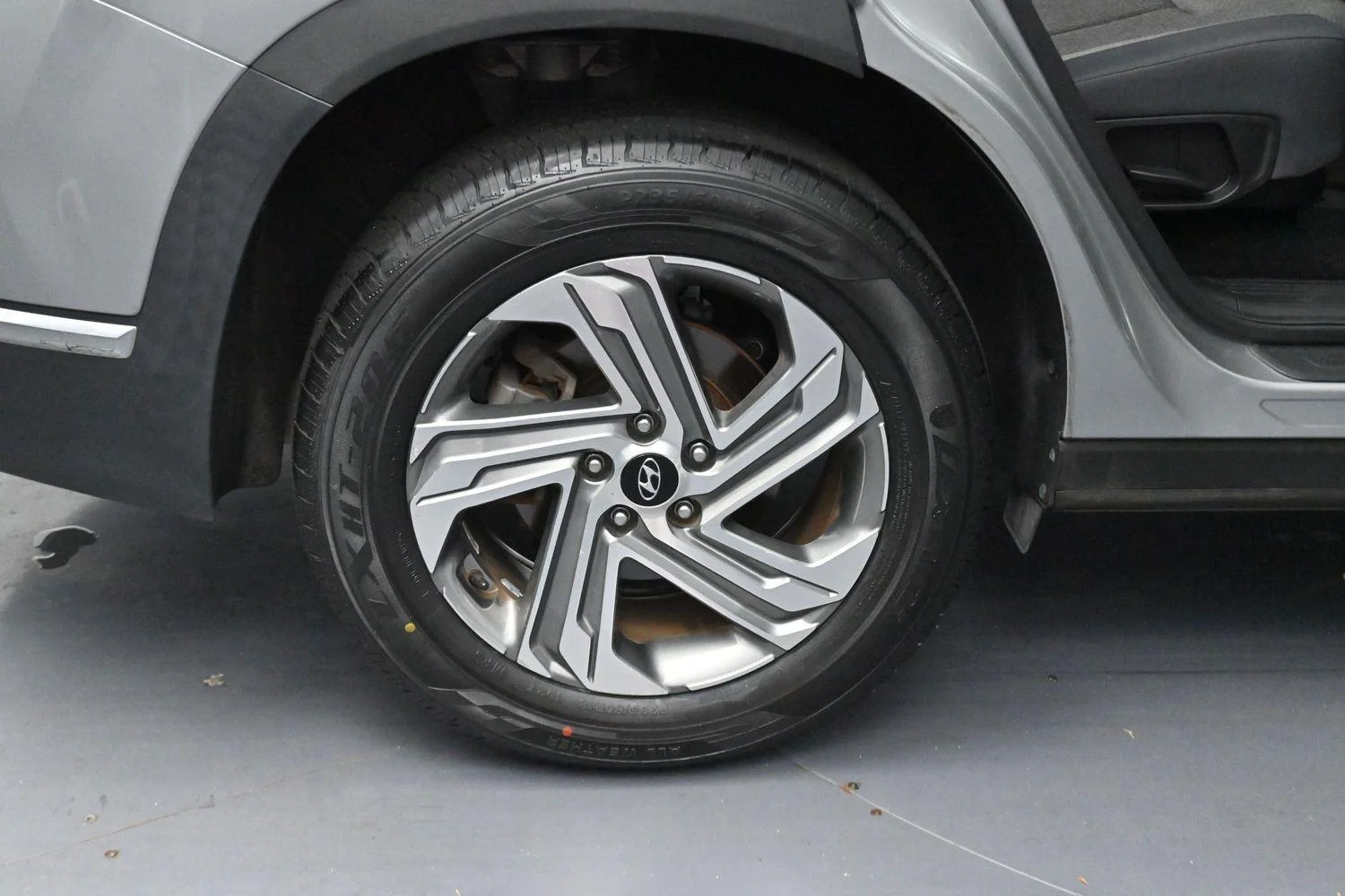 Used 2021 Shimmering Silver Hyundai SEL image 31