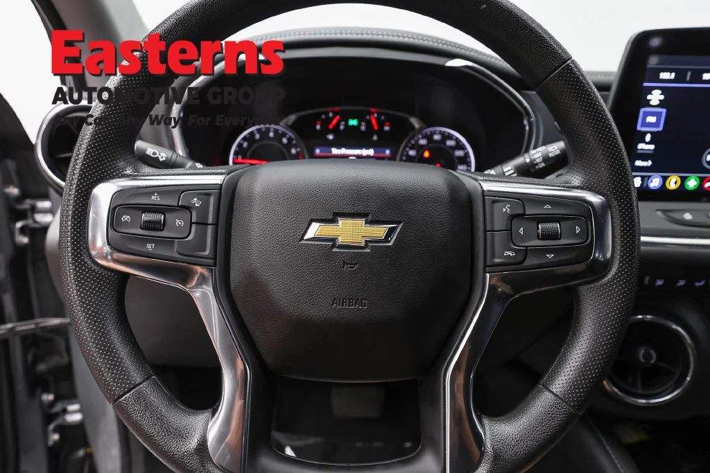 Used 2025 Gray Chevrolet LT image 10