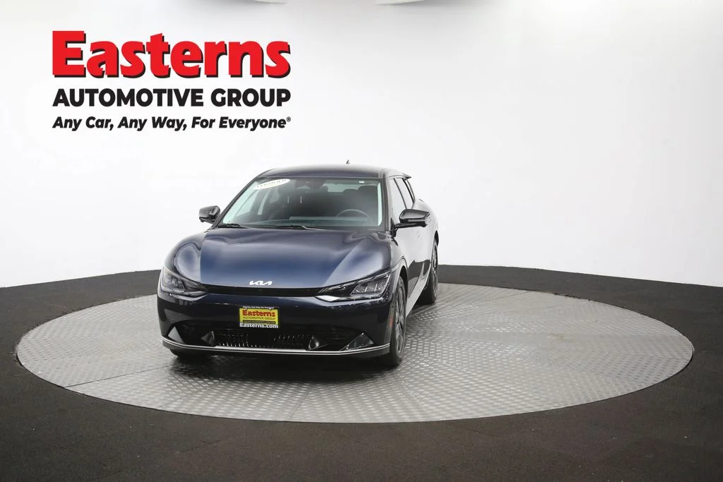 Used 2023 Blue Kia Wind image 56
