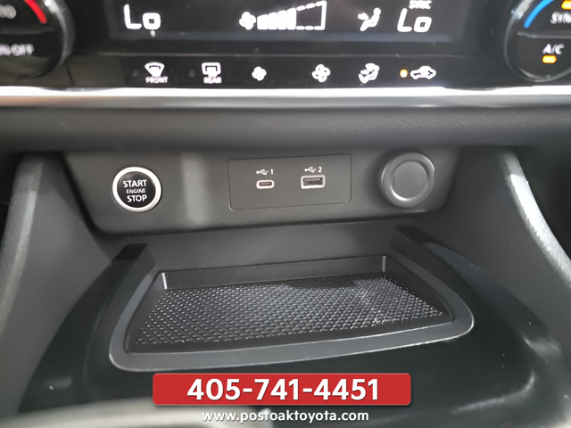 Used 2021 Gray Nissan SV image 17