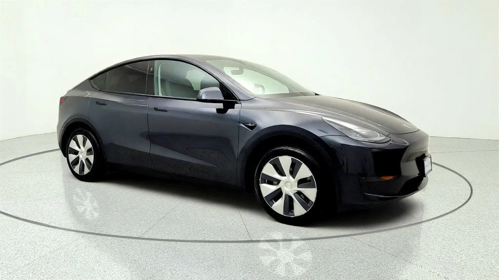 Used 2024 Stealth Grey Tesla RWD *Ltd Avail* image 3