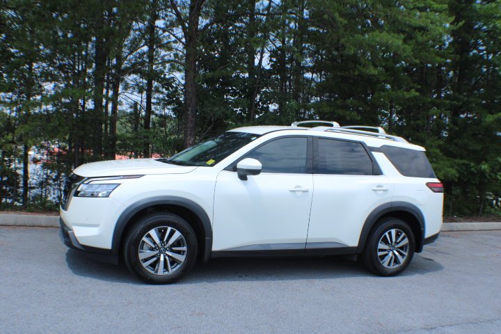Used 2024 Pearl White Tricoat Nissan SL image 4