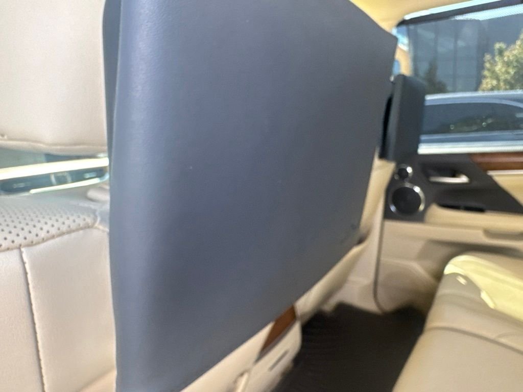 Used 2020 Silver Lexus 570 image 8