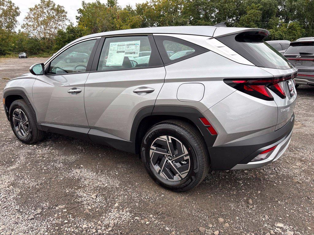 New 2026 Silver Hyundai Blue image 3