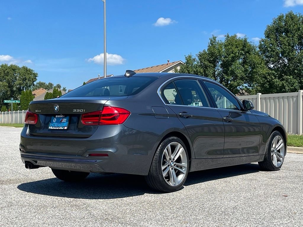 Used 2018 Mineral Grey Metallic BMW 330i xDrive image 7