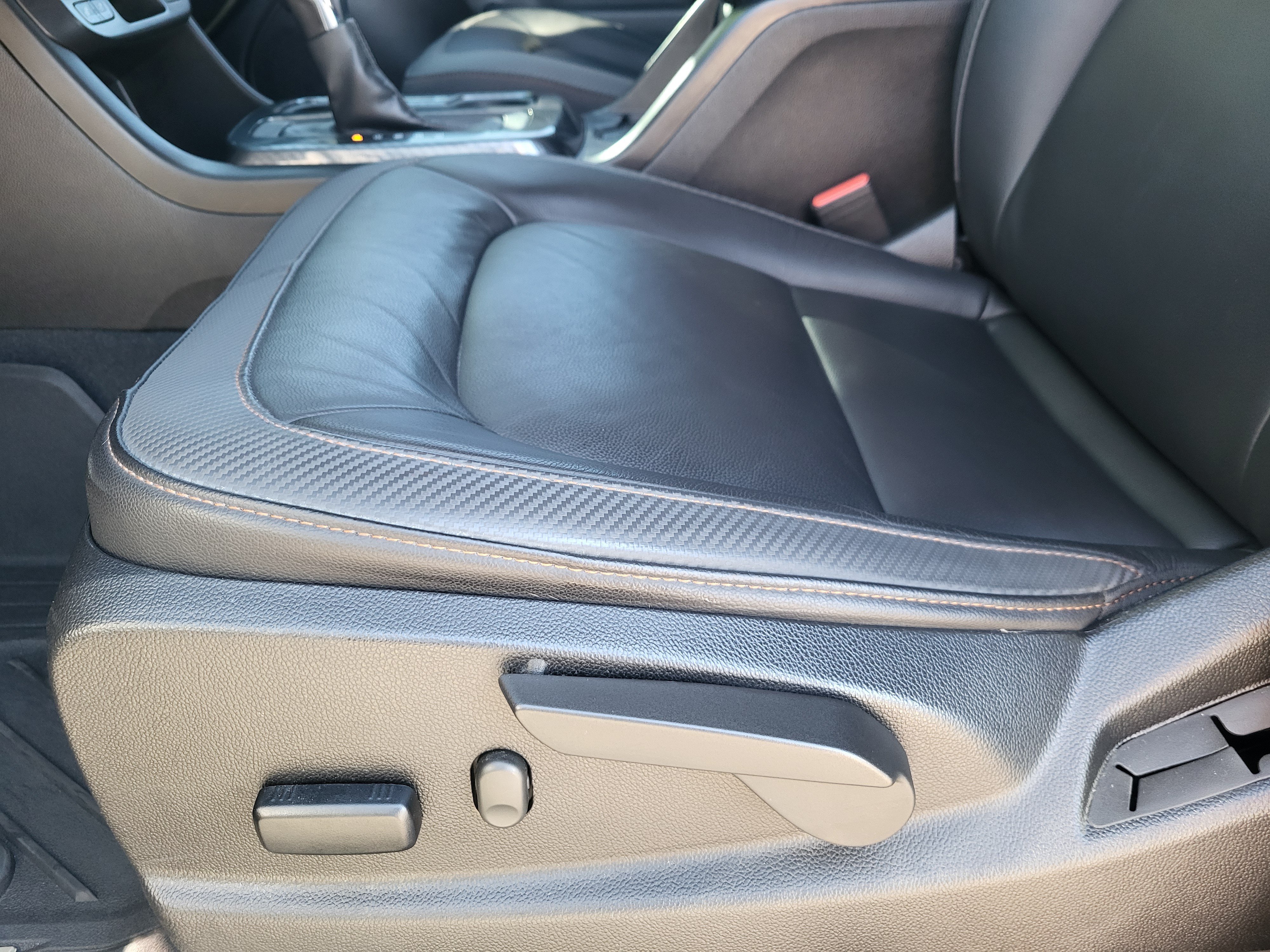 2022 GMC Canyon AT4 - Photo 20