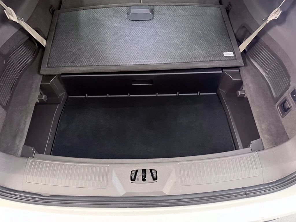 Used 2020 White Lincoln Reserve image 41