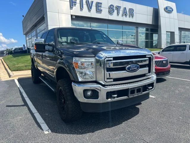 Used 2016 Gray Ford XLT image 3