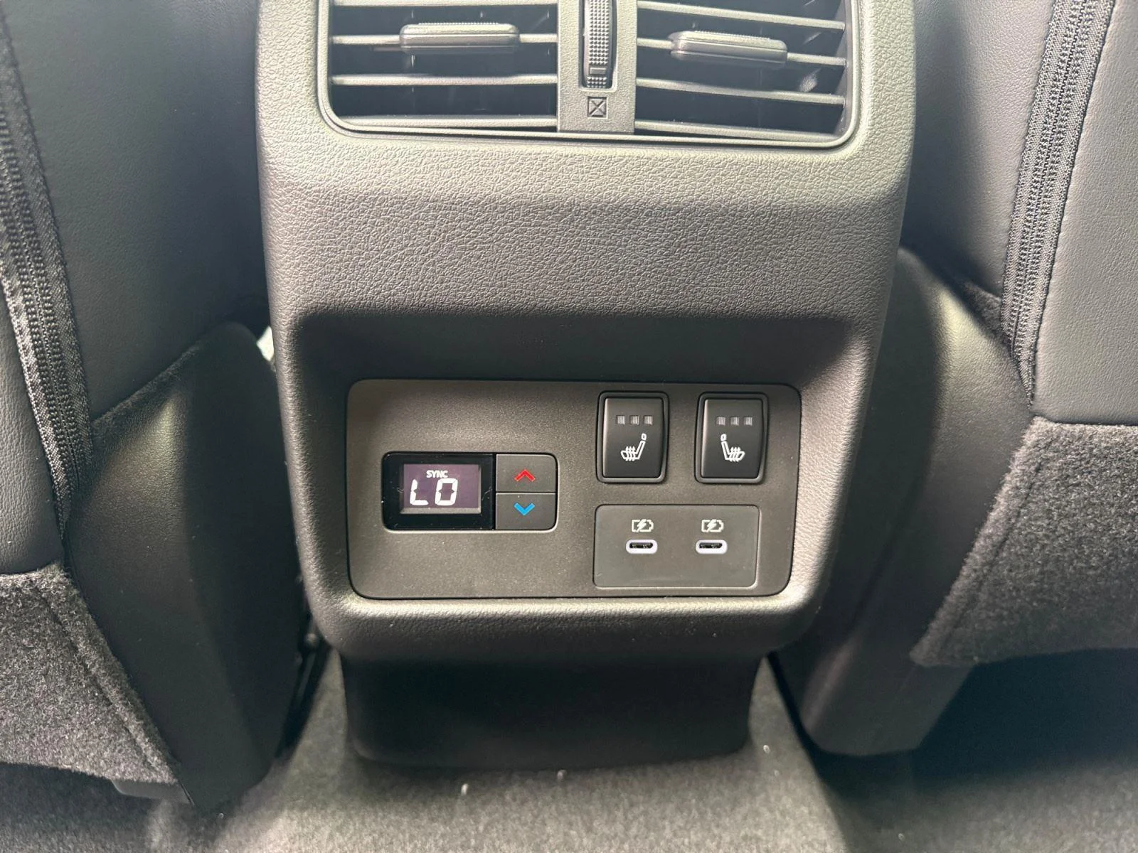 New 2026 Everest White Pearl/Super Black Nissan Platinum image 22