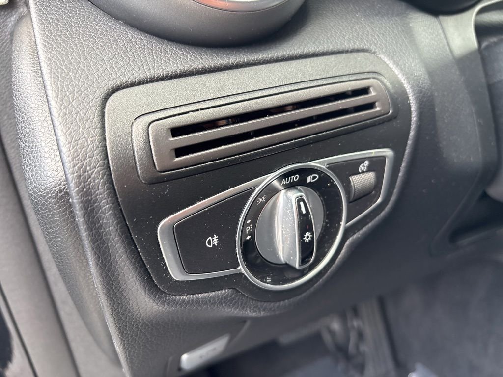 Used 2016 Black Mercedes-Benz GLC 300 image 17