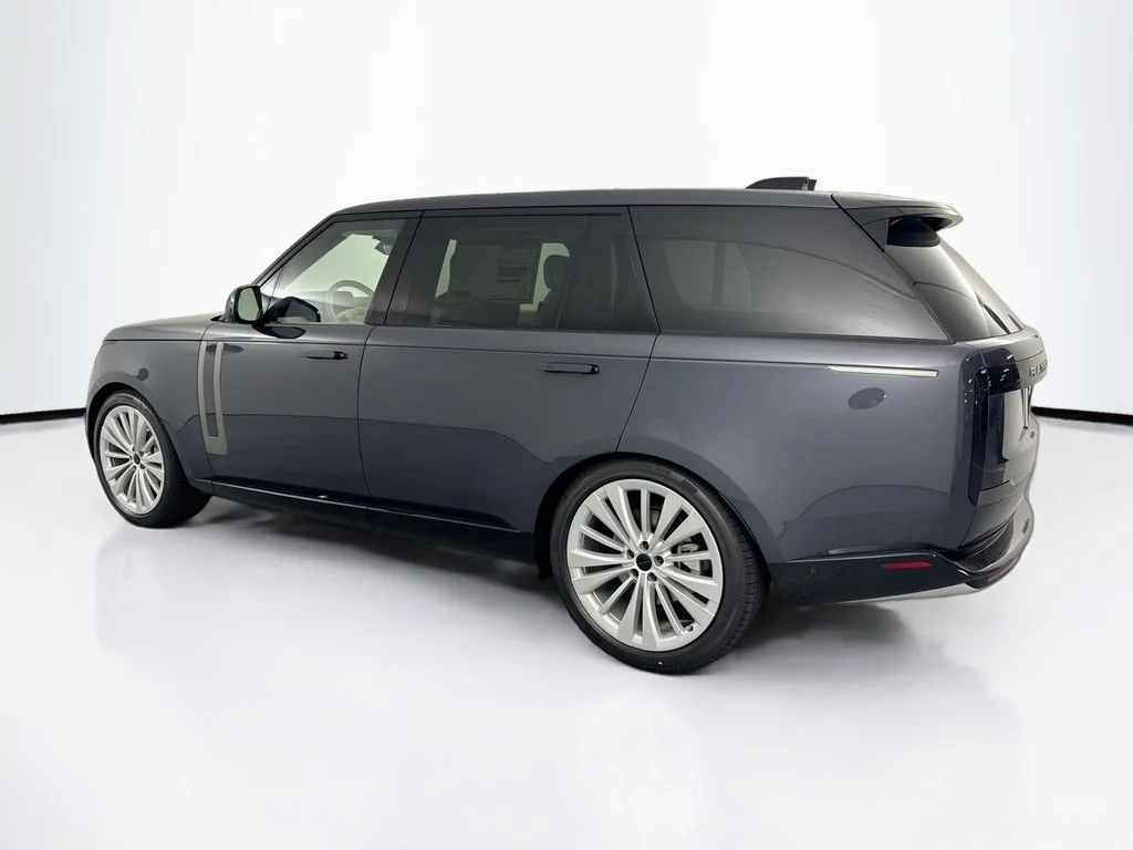 New 2026 Varesine Blue Land Rover SE image 7