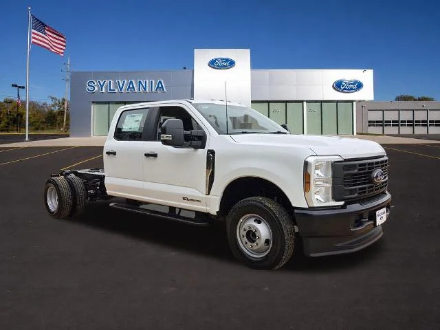 2026 Ford F-350 Super Duty Chassis Cab