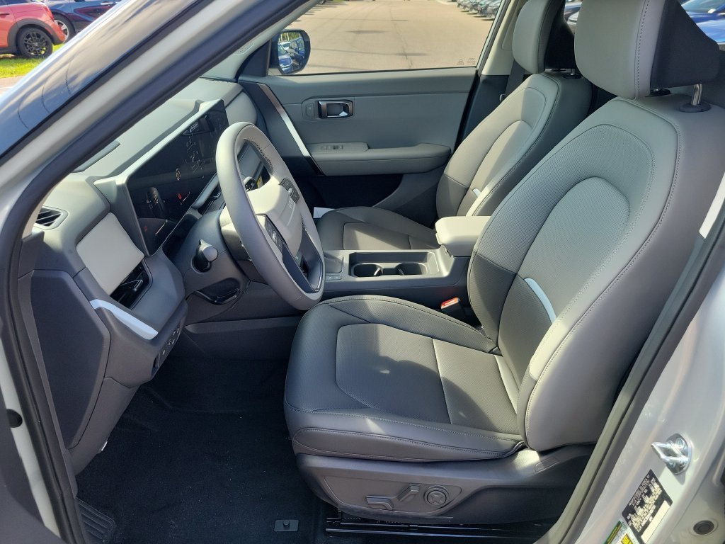 New 2027 Ivory Silver Kia EX image 23