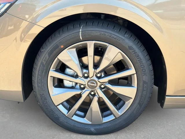 2026 Nissan Sentra SL - Photo 10