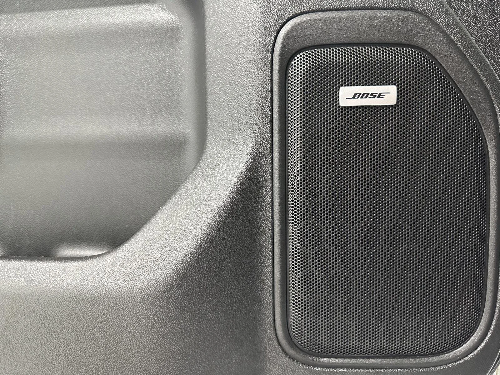 Used 2021 SUMMIT WHITE GMC AT4 image 21