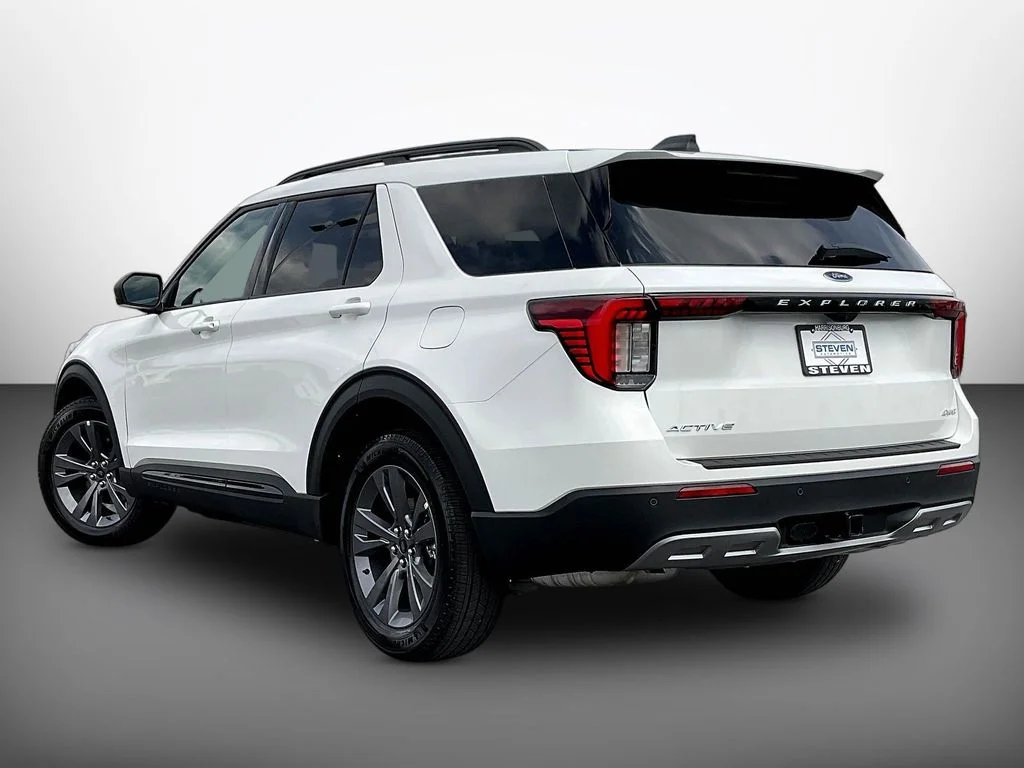 New 2026 Star White Metallic Tri-Coat Ford Active image 3