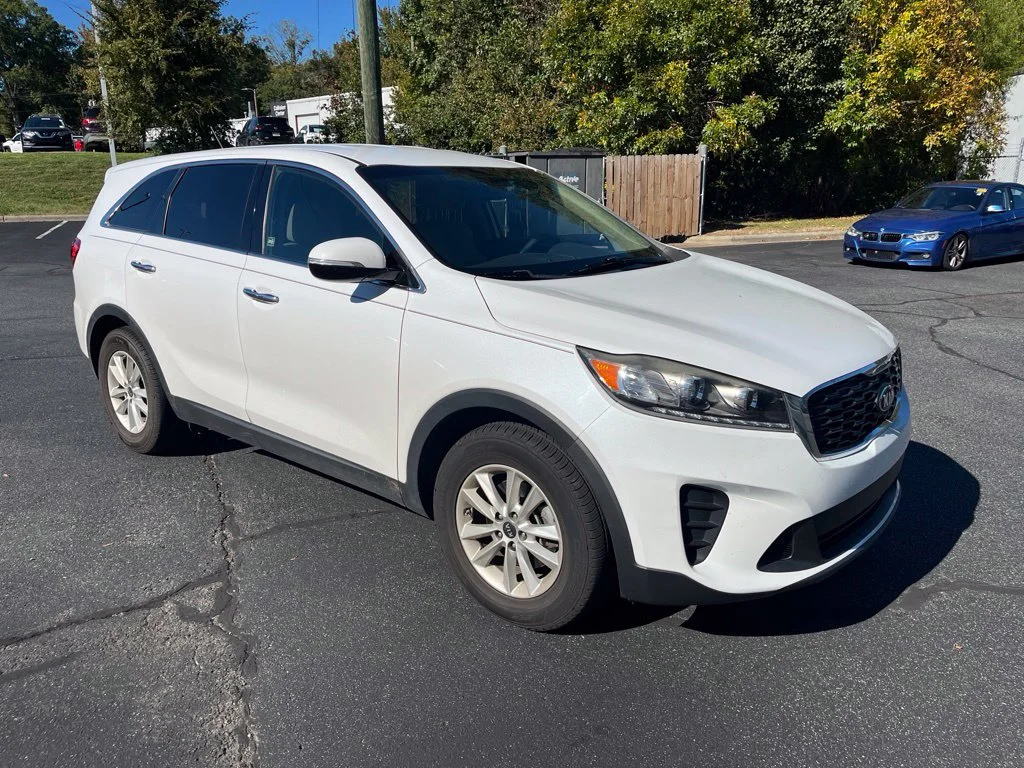 2019 Kia Sorento LX SUV Slide 0