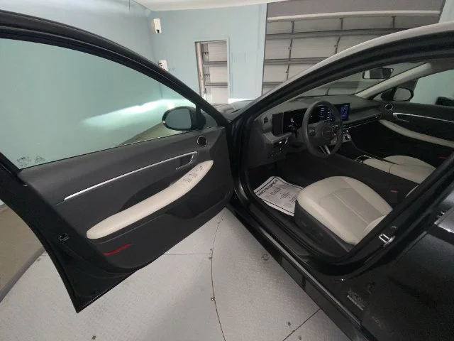 Used 2026 Gray Hyundai SEL Sport image 11