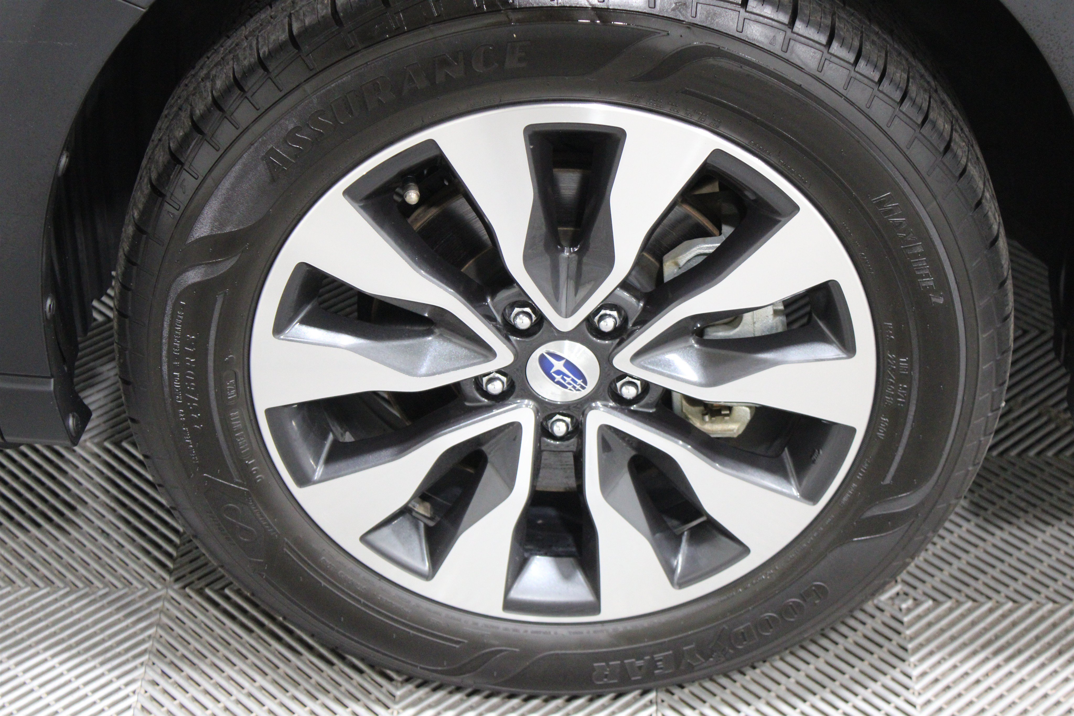 Used 2024 Crystal Black Silica Subaru Limited All-Wheel Drive image 39