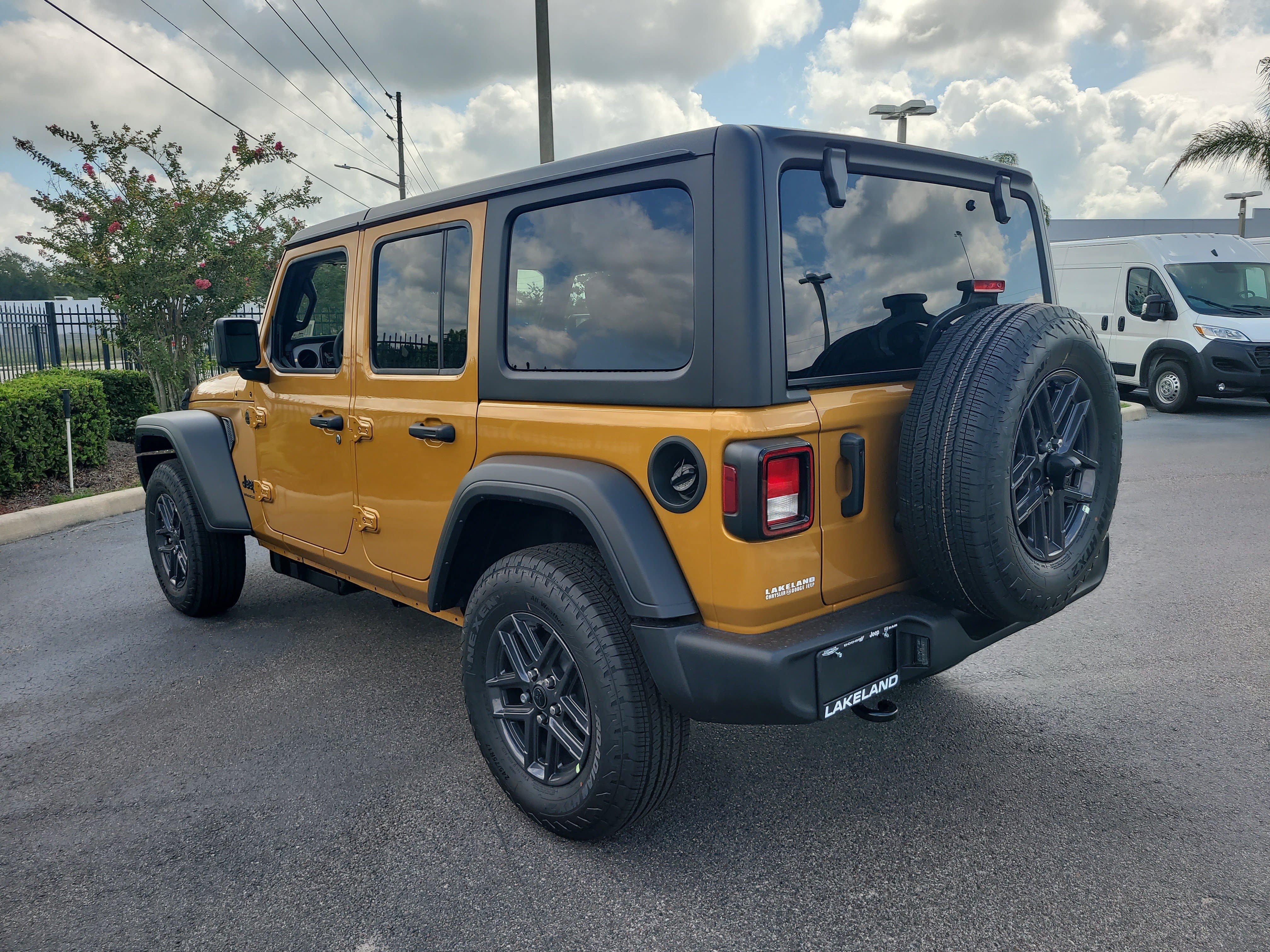 New 2026 Goldilocks Jeep Sport S image 8