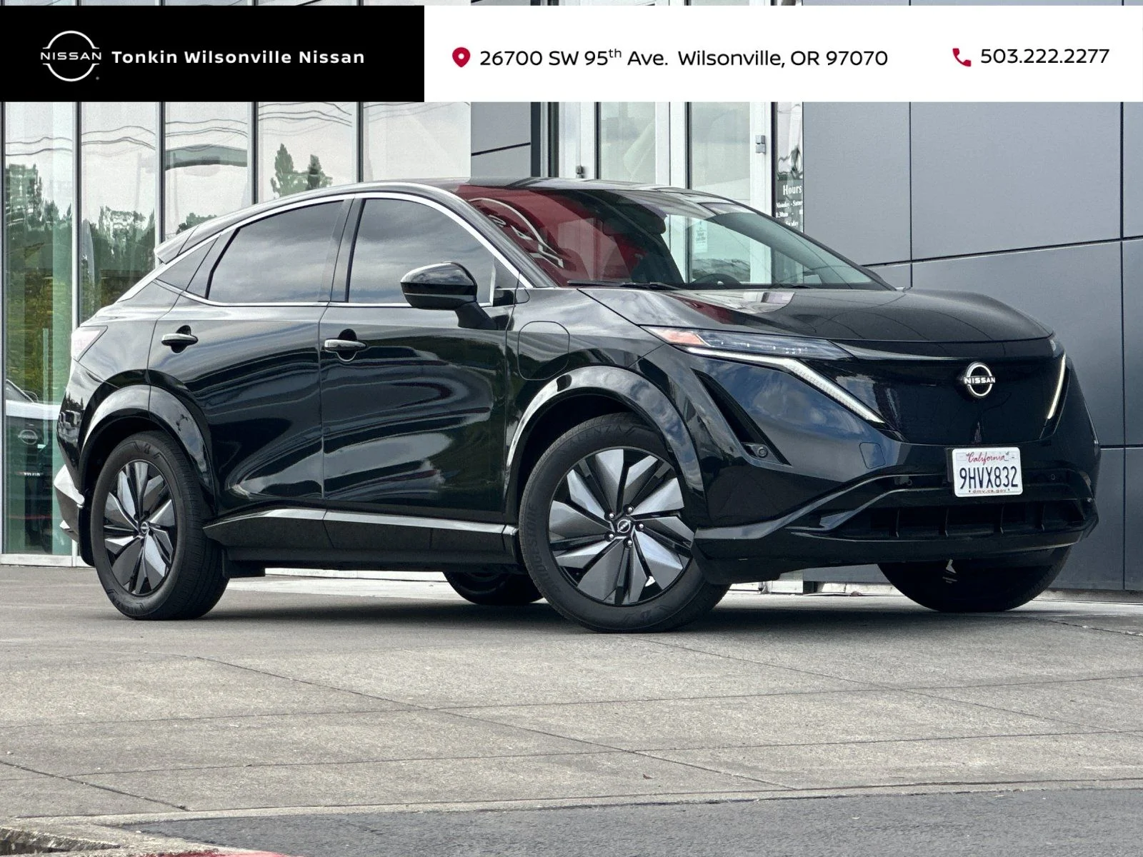 Used 2023 Black Diamond Pearl Nissan ENGAGE image 1