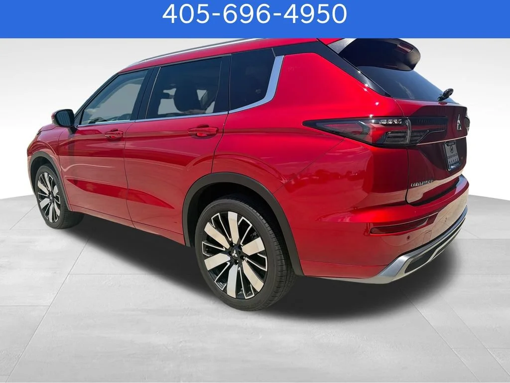 Pre-Owned 2026 Mitsubishi Outlander SEL