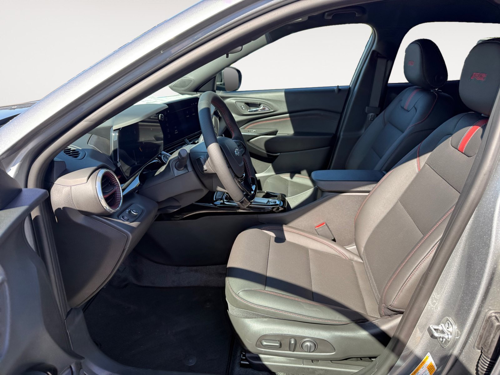 2026 Chevrolet Trax RS - Photo 10