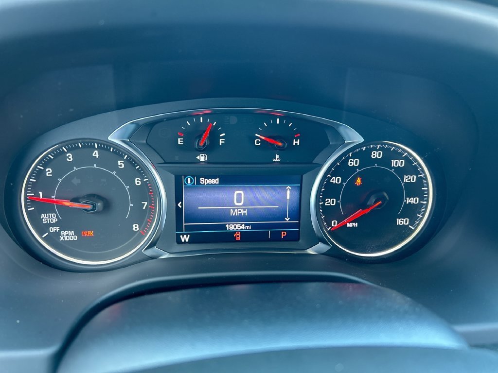 Used 2023 ULTRA BLUE METALLIC GMC SLE image 15