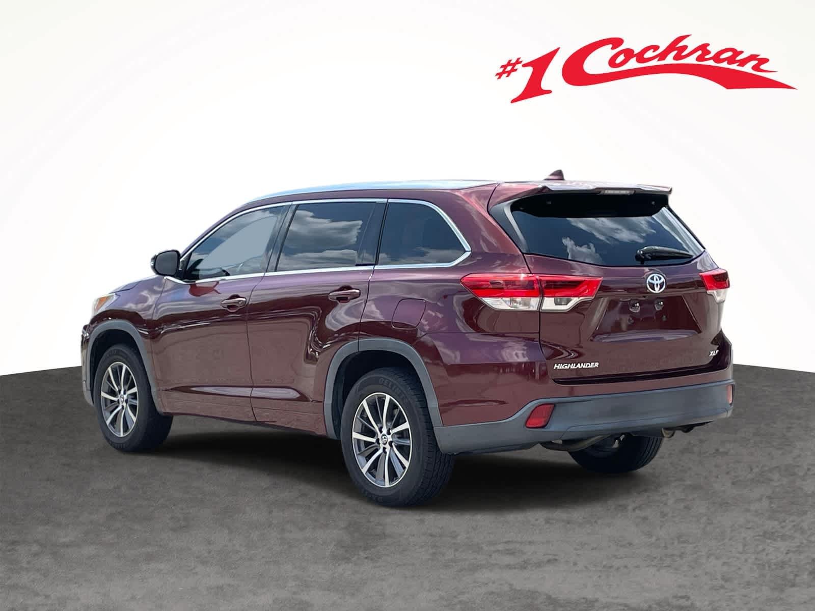 Used 2017 Ooh La La Rouge Mica Toyota XLE image 14