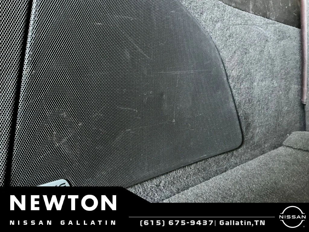 Used 2021 Crystal White Tricoat Cadillac Sport Platinum image 27