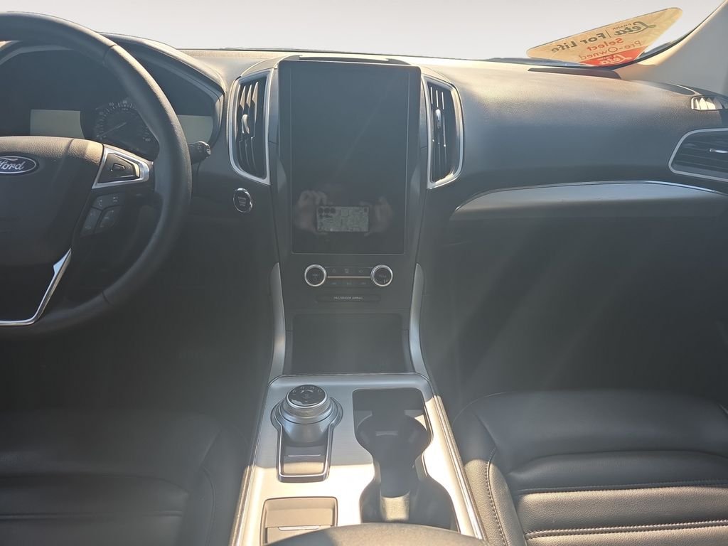 Used 2022 Silver Metallic Ford SEL image 10