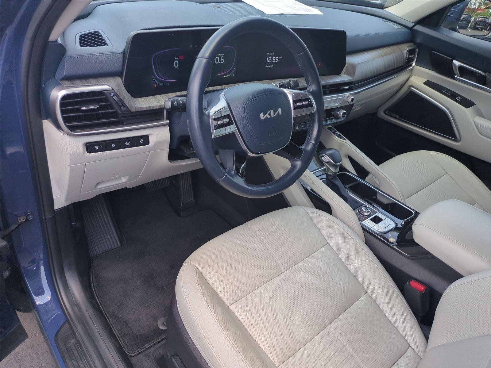 Used 2025 Midnight Lake Blue Kia EX image 19