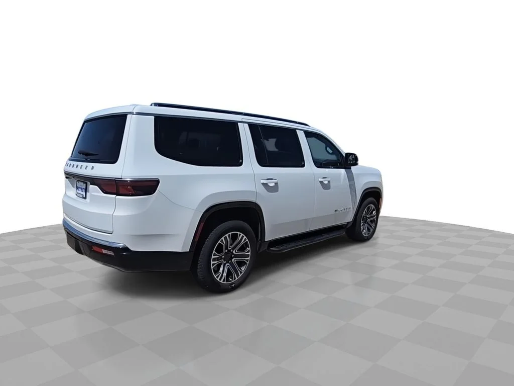 Used 2023 White Jeep Base image 8