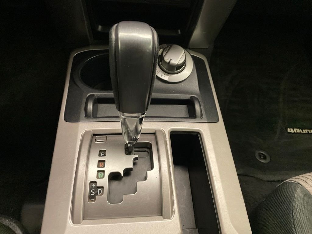 Used 2018 Gray Toyota SR5 image 15