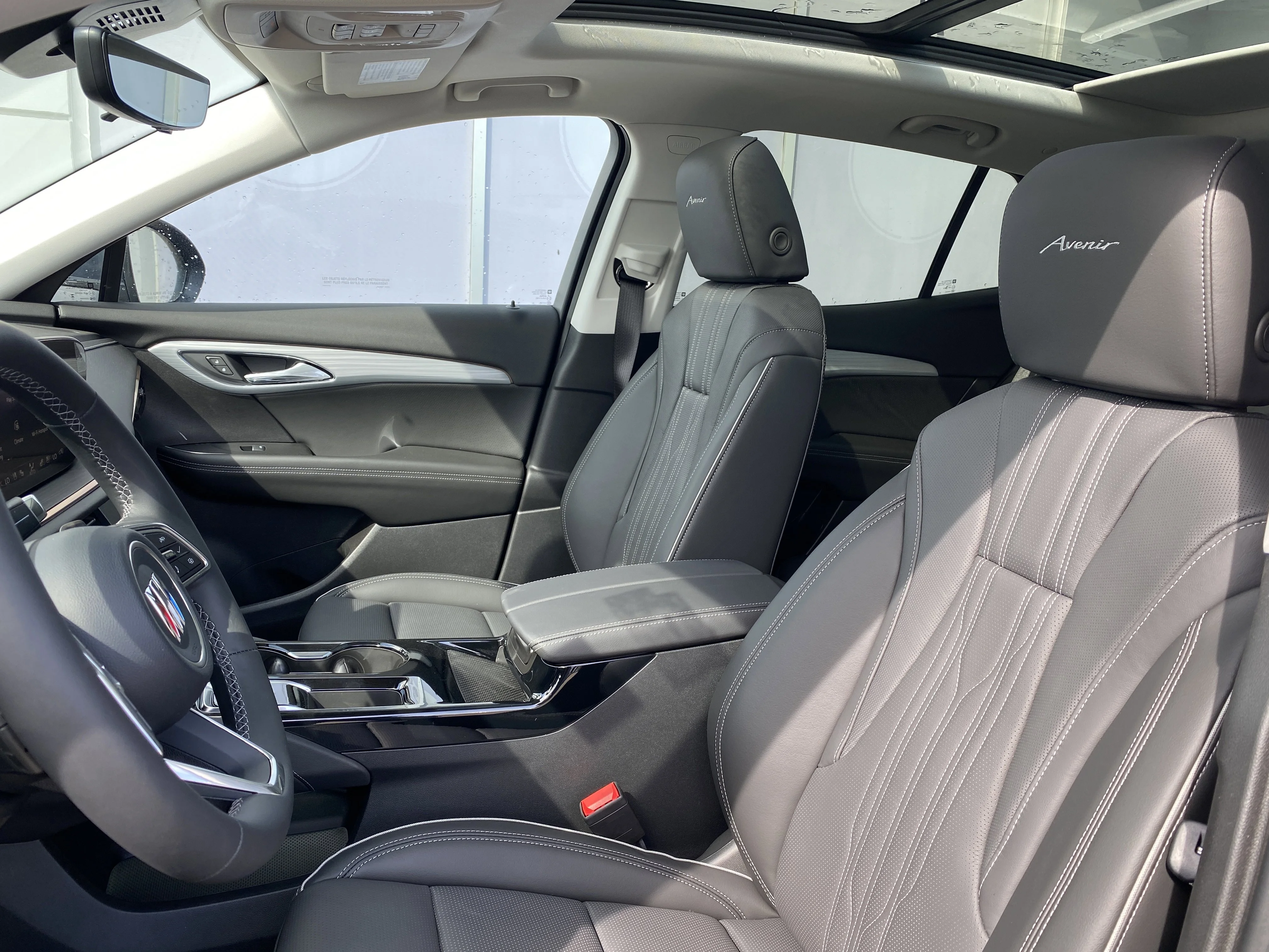 New 2026 QUARTZ BLUE METALLIC Buick Avenir image 13