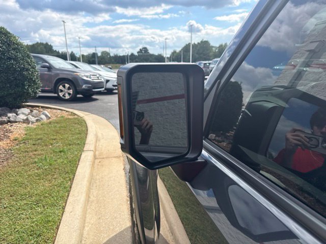 Used 2024  Toyota Base image 22