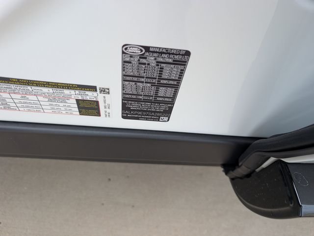 2025 Land Rover Range Rover SE - Photo 13