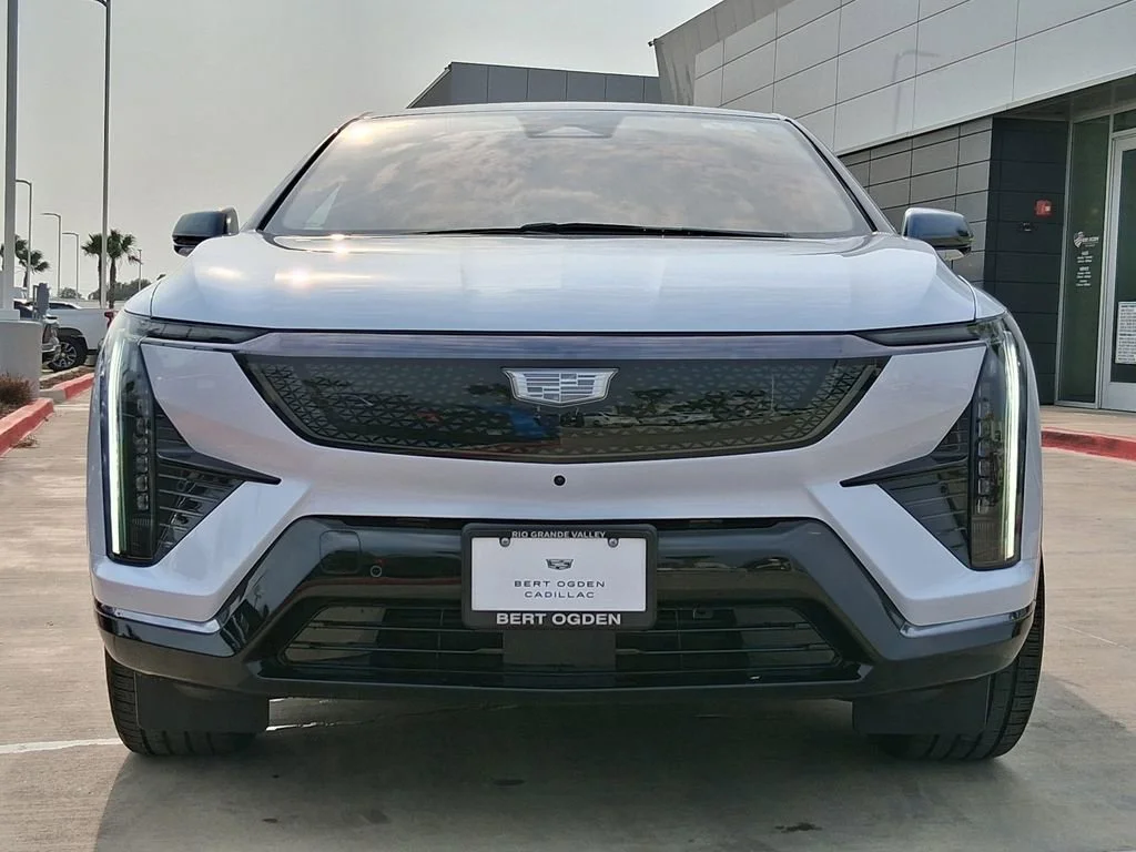 2026 Cadillac OPTIQ Sport - Photo 2