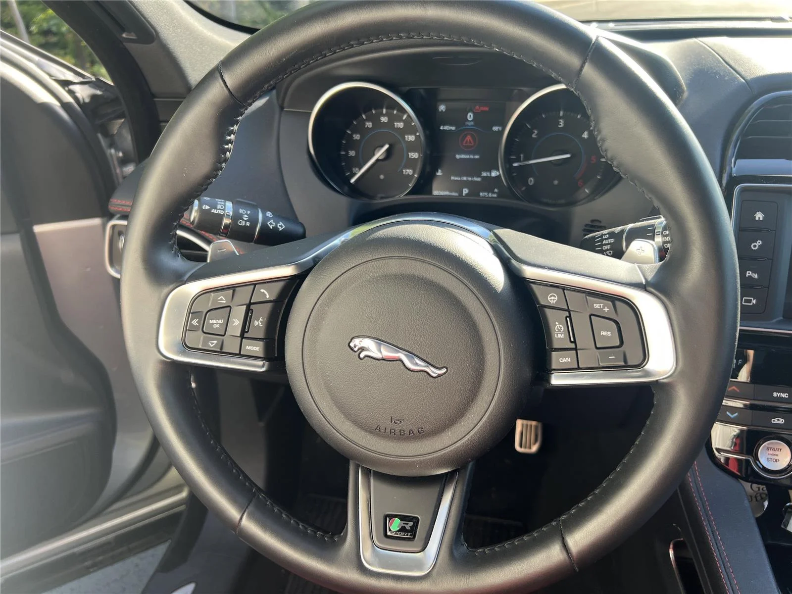 Used 2018  Jaguar 20d R-Sport image 10
