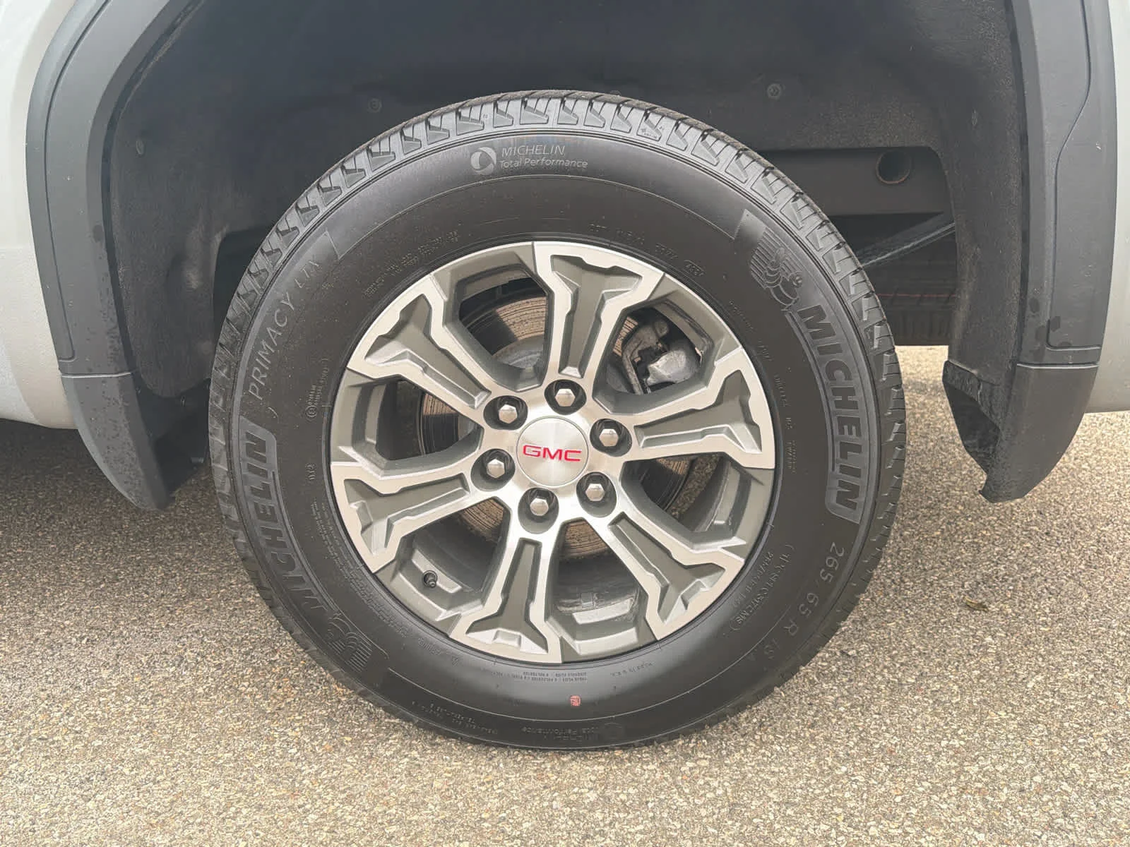 Used 2025 Sterling Metallic GMC SLT image 13