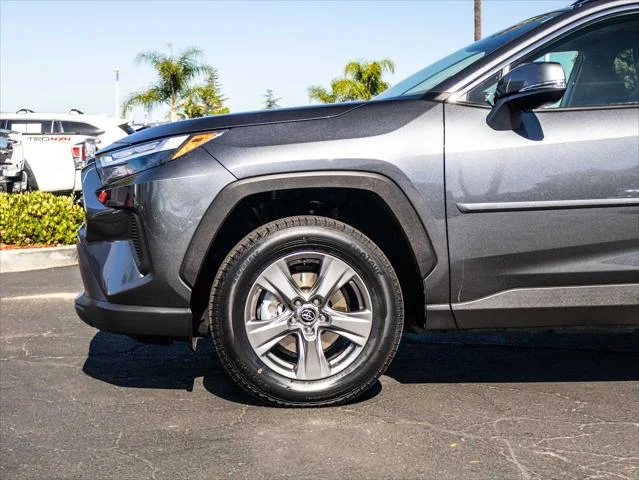 Certified Used 2025 MAGNETIC GRAY MET. Toyota  image 5