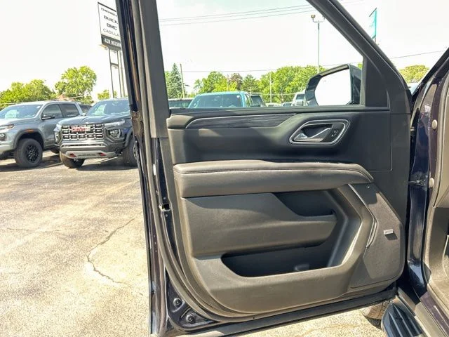 Used 2023 Blue GMC SLT image 26