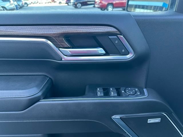 Used 2024 Summit White Chevrolet RST image 17