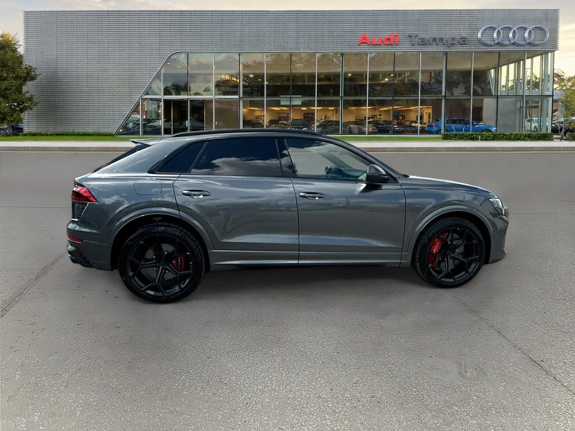 New 2026 Daytona Gray Pearl Effect Audi performance image 2