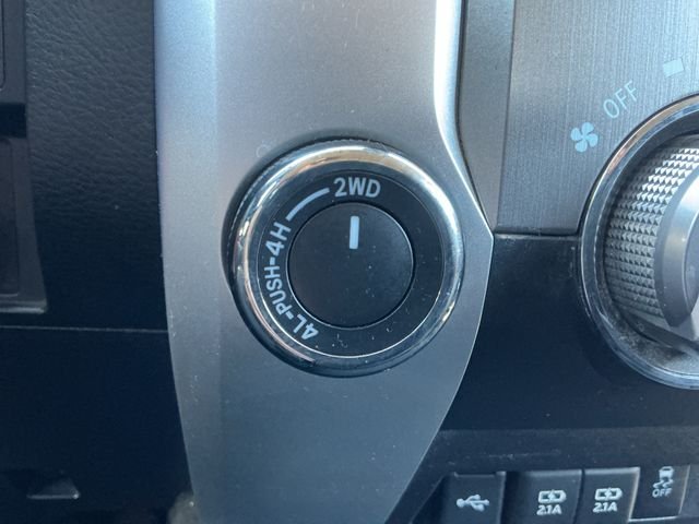 Used 2020 Black Toyota SR5 image 27