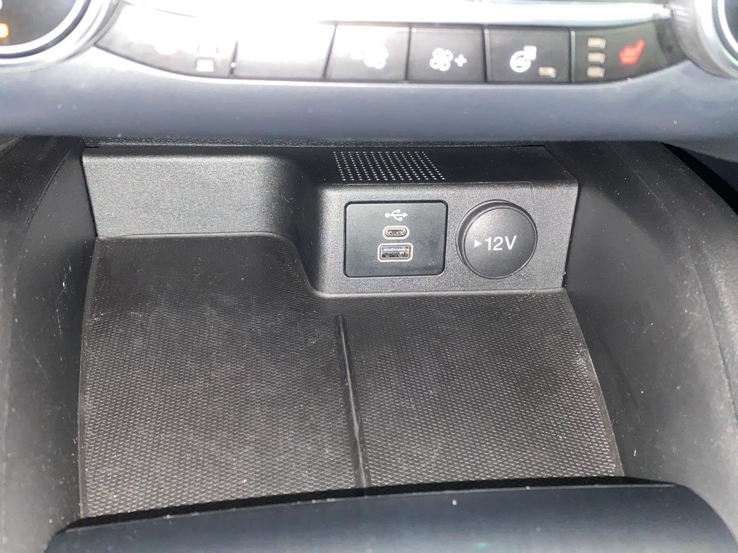 Used 2025 Space Silver Ford Active image 7