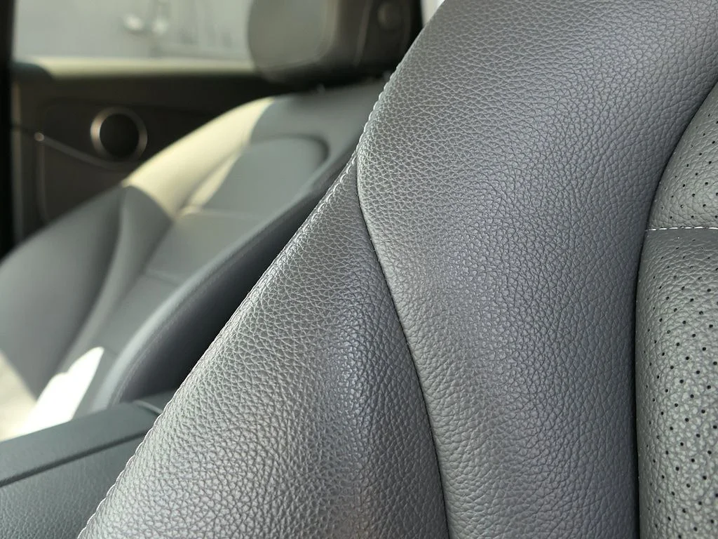 Used 2022 Gray Mercedes-Benz GLC 300 image 13